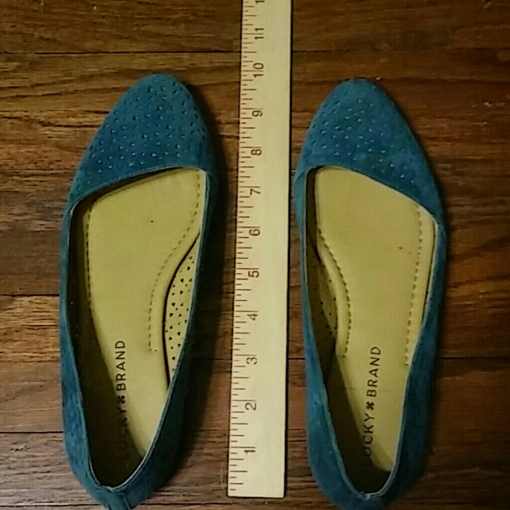 Archh 2 Lucky Brand 🍀 Triangle Cutout Flats Sz 6